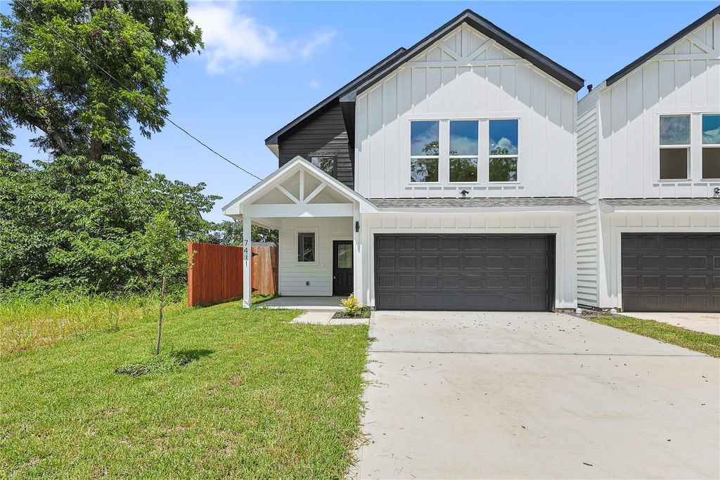 Photo of 7413 Charlie Street, Houston, TX 77088 (MLS # 74487839)