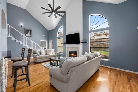 Photo of 16315 Scotch Hollow Lane, Houston, TX 77083 (MLS # 10138238)