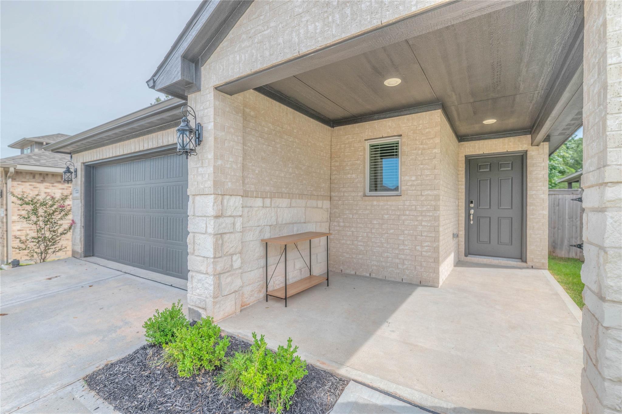 1721 Succotash Oak Court