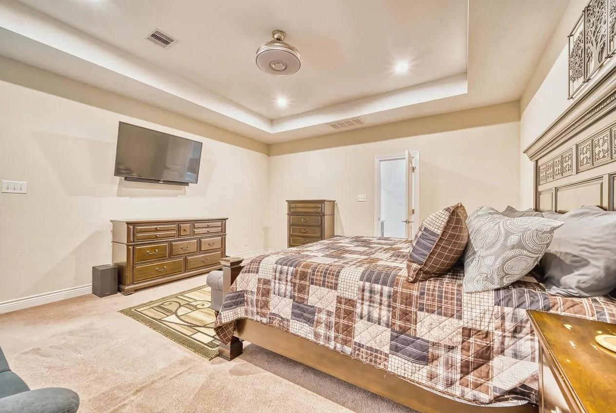 12092 La Salle River Road