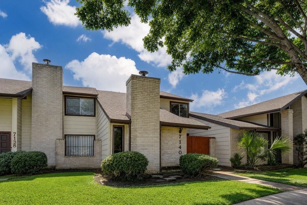 Photo of 7140 S Dairy Ashford Rd RD, Houston, TX 77072 (MLS # 5416357)