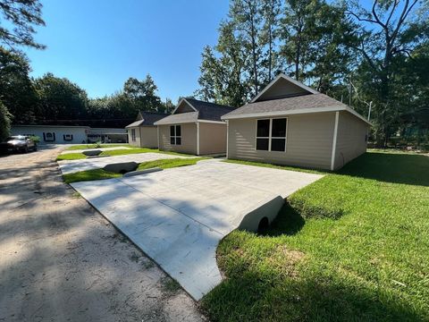 9595 Darkwood Street Willis TX 77318