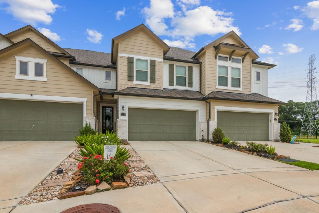 Photo of 7305 Hinsdale Drive, Pasadena, TX 77505 (MLS # 24042231)