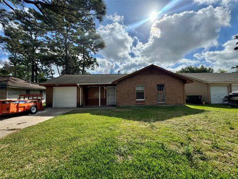 Photo of 11218 Blades Street, Houston, TX 77016 (MLS # 73844084)