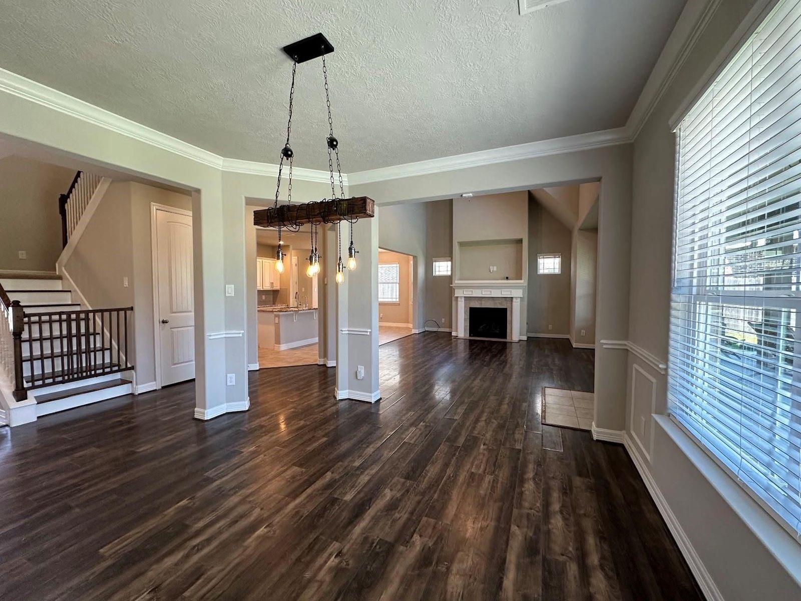 14615 Saratoga Lane