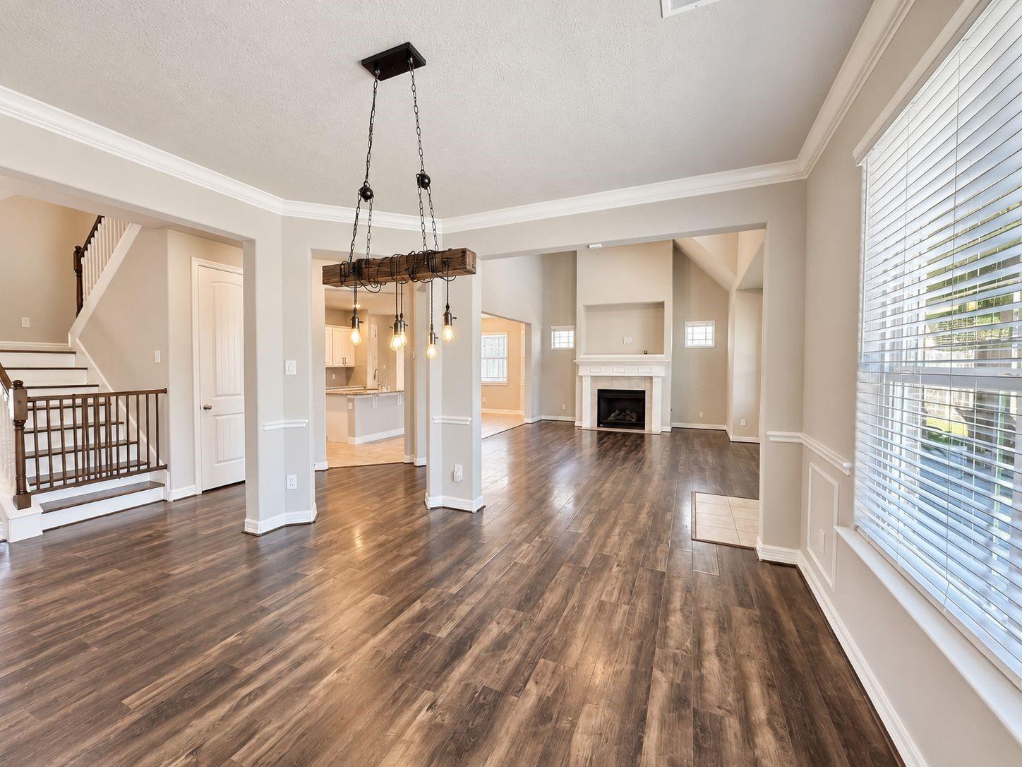 14615 Saratoga Lane