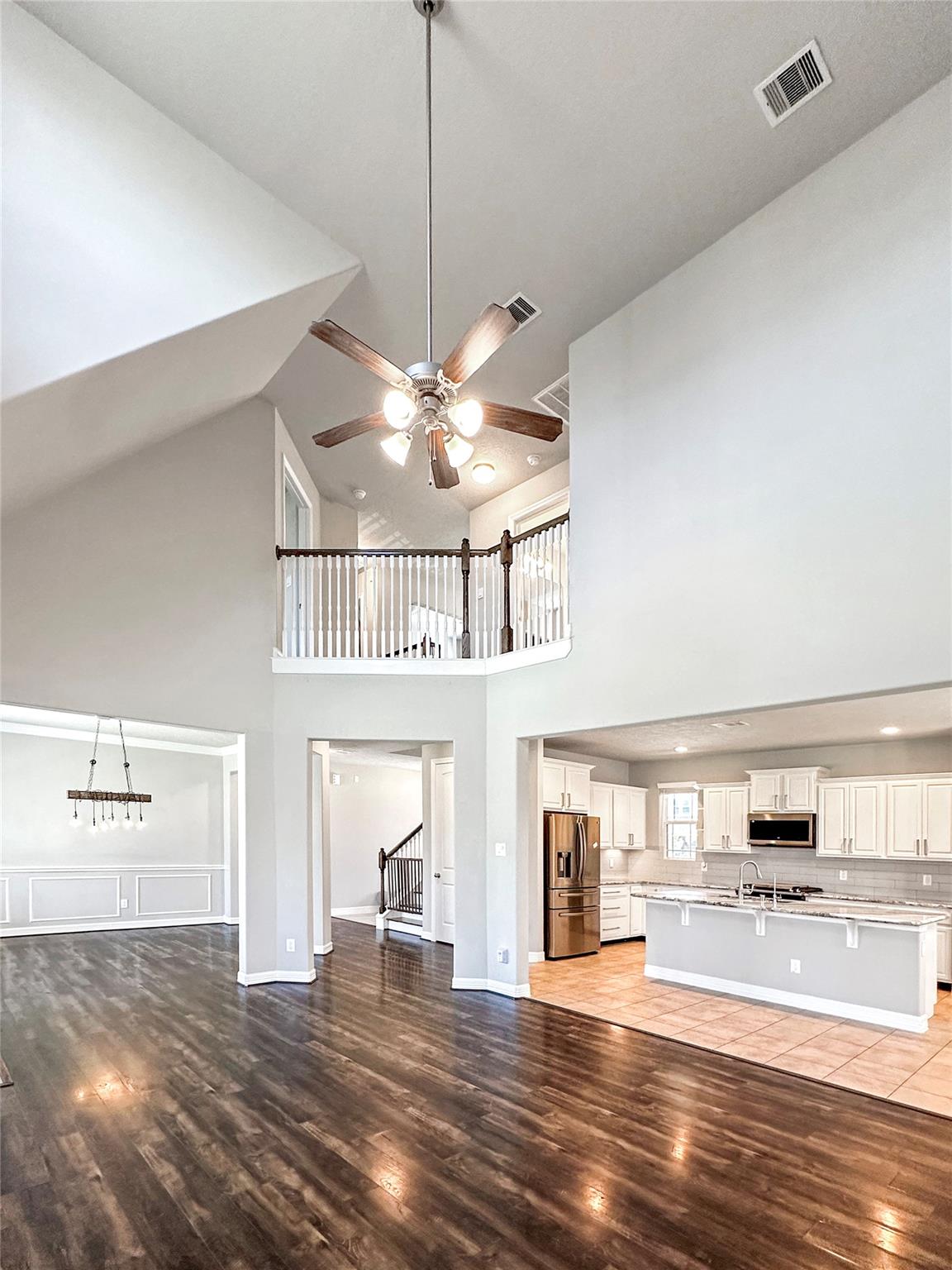 14615 Saratoga Lane