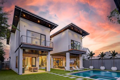 Photo of 1025 Wakefield Drive, Houston, TX 77018 (MLS # 47560268)