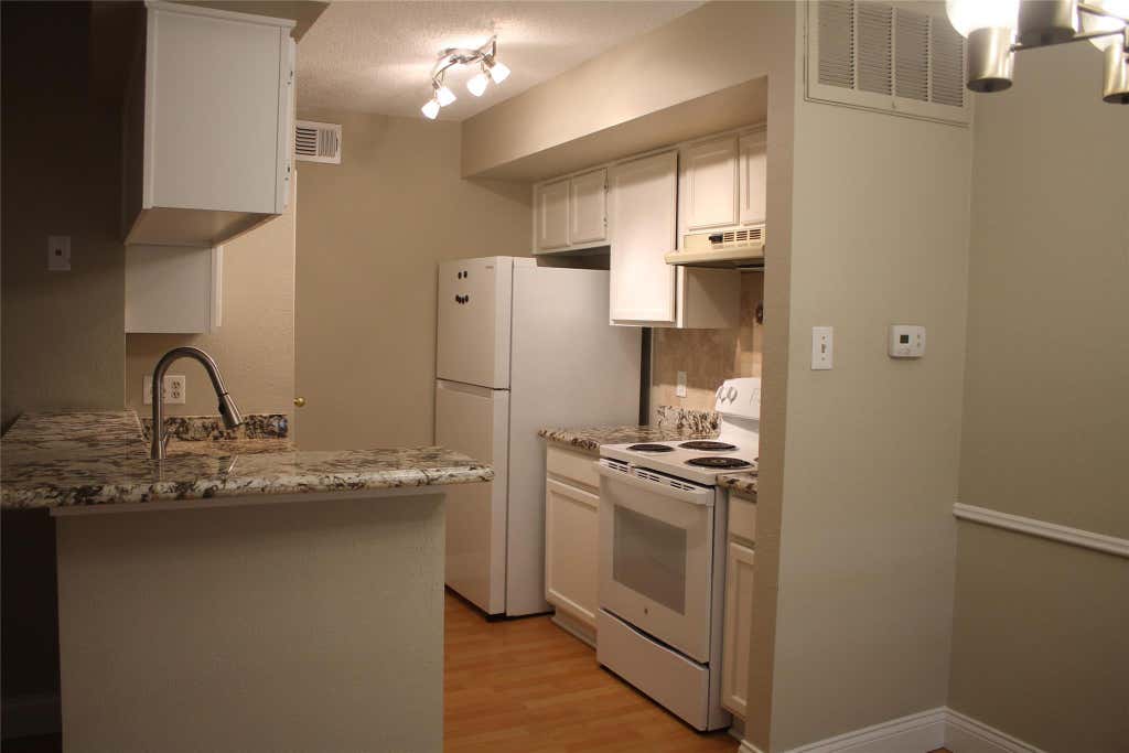 Photo of 2120 El Paseo Street #2810, Houston, TX 77054 (MLS # 3107476)