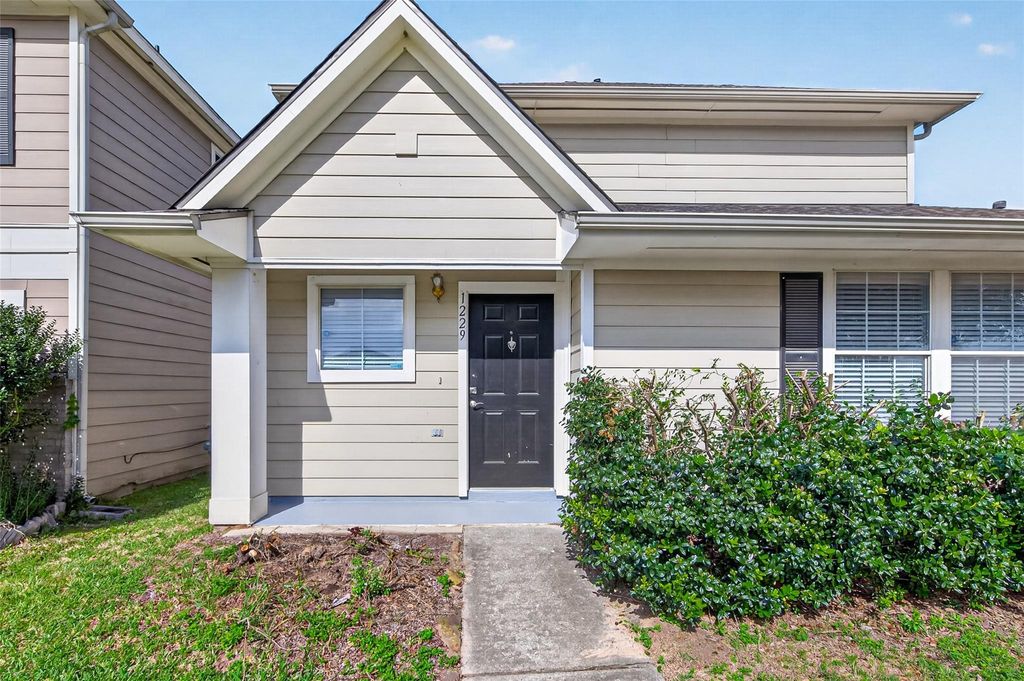 Photo of 1229 Verde Trails Drive, Houston, TX 77073 (MLS # 2802888)