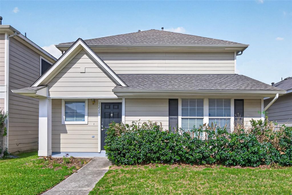 Photo of 1229 Verde Trails Drive, Houston, TX 77073 (MLS # 2802888)