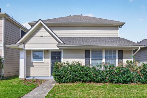 Photo of 1229 Verde Trails Drive, Houston, TX 77073 (MLS # 2802888)