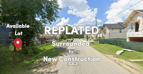 Photo of 5623 Bertellis Lane, Houston, TX 77091 (MLS # 65757469)