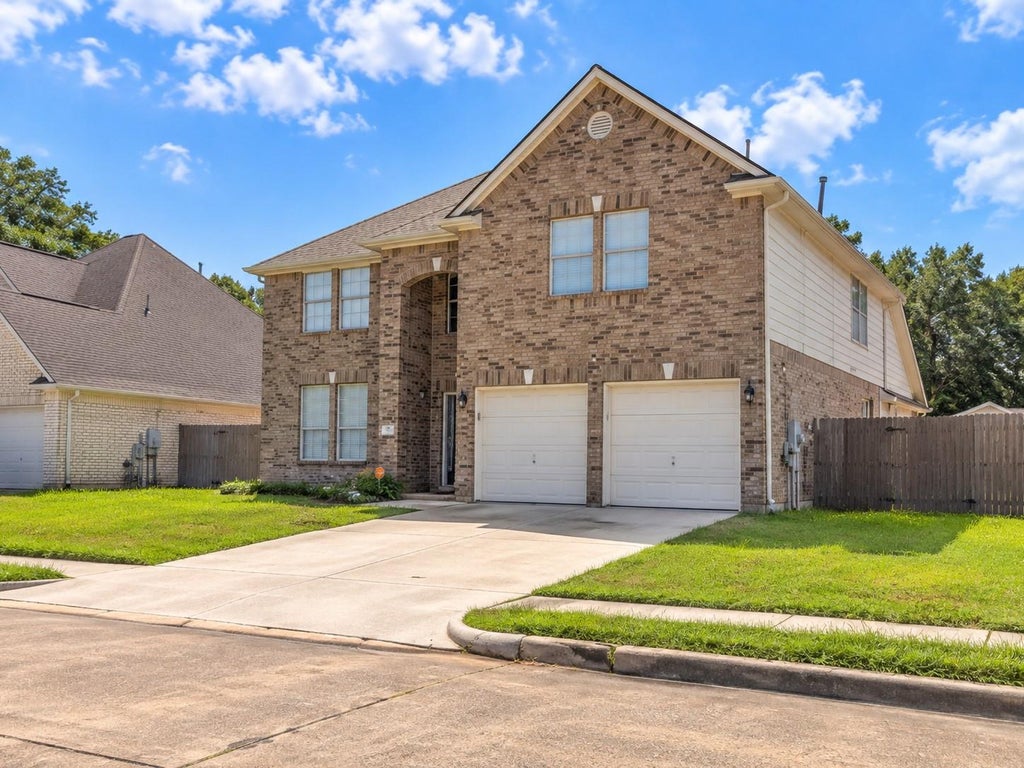 Photo of 9506 Almeda Pines Drive, Houston, TX 77075 (MLS # 18432729)