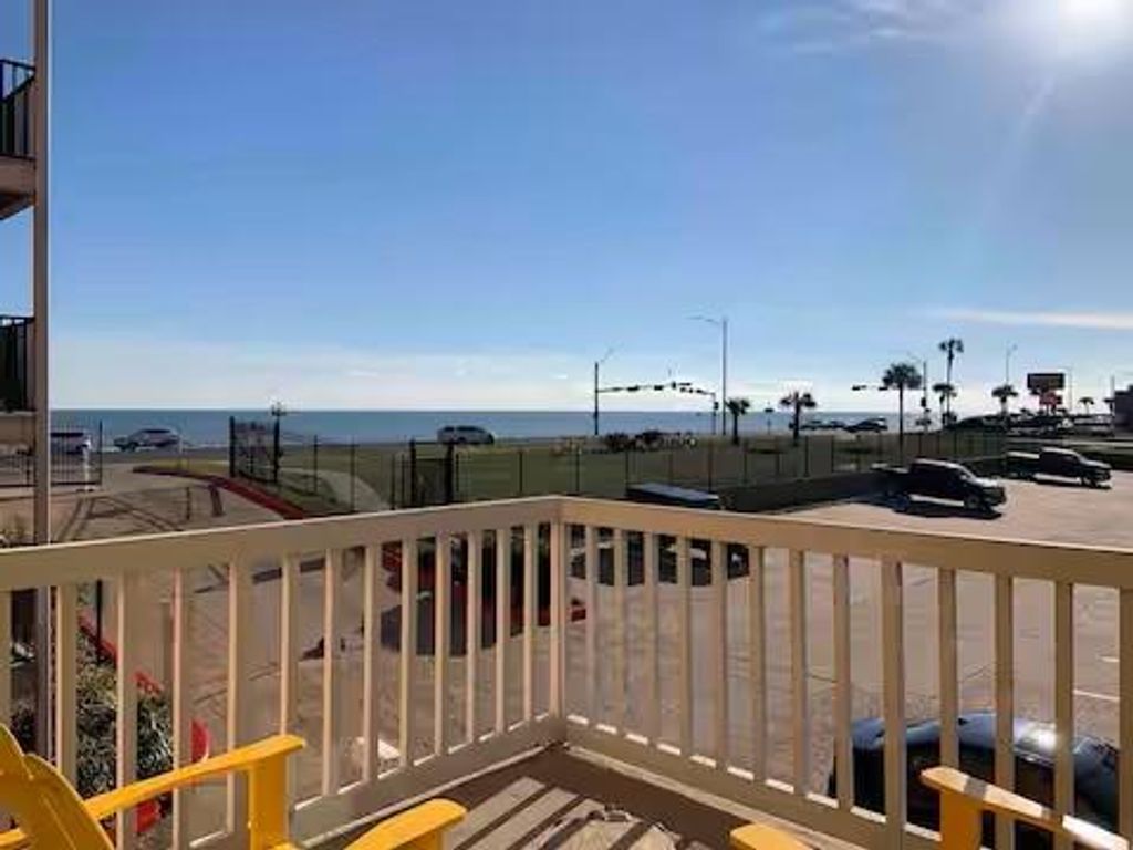 Photo of 6300 Seawall Boulevard #6101, Galveston, TX 77551 (MLS # 33488791)