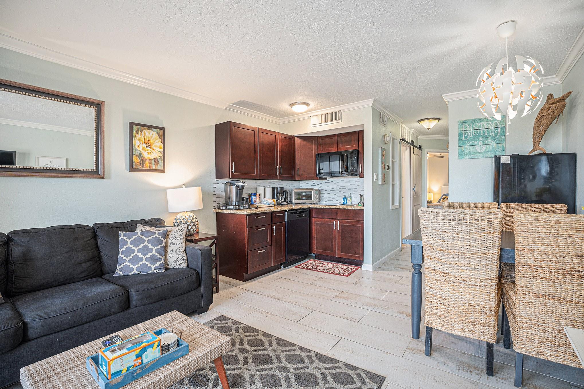 6300 Seawall Boulevard 6101