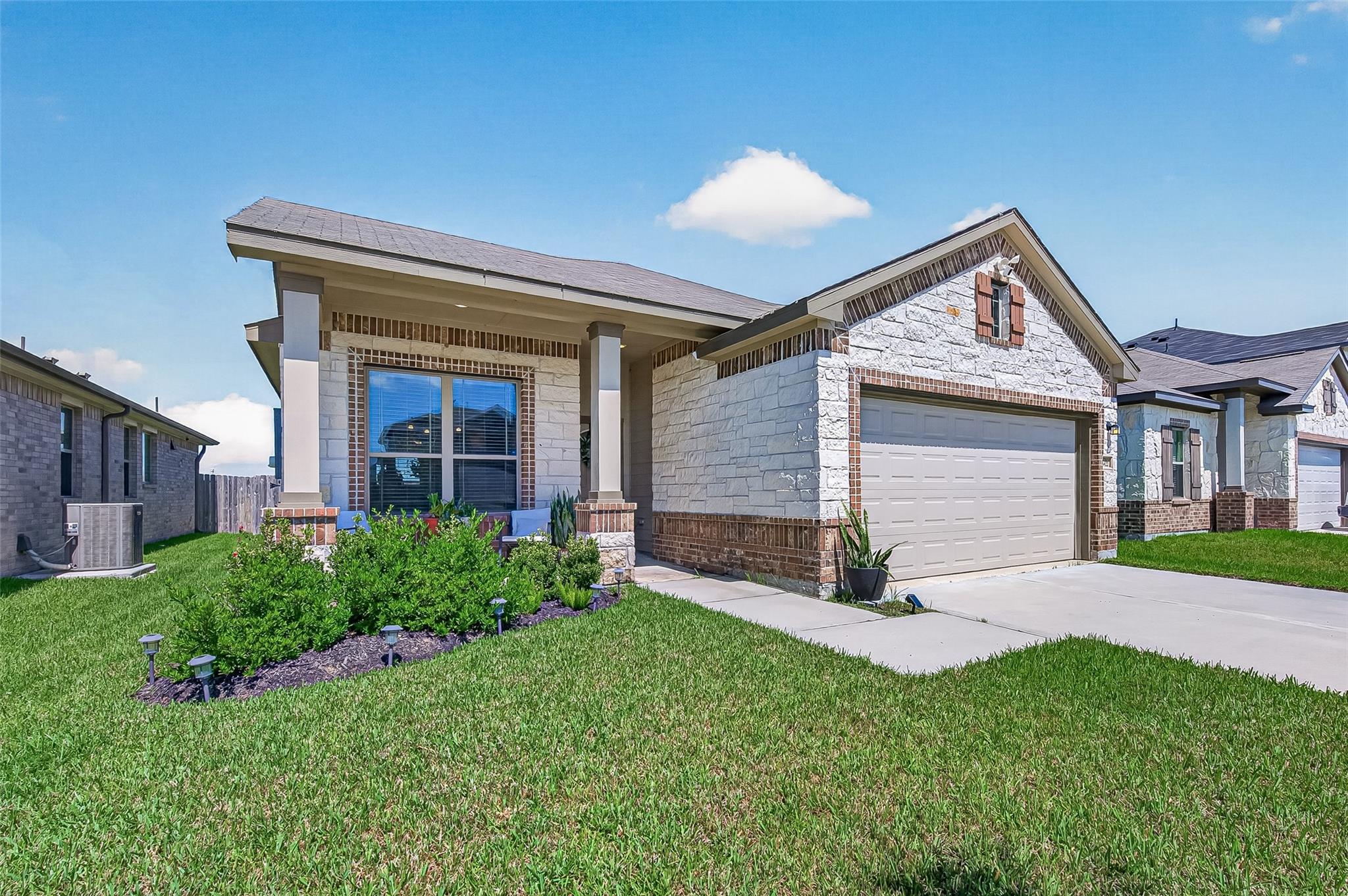 8422 Black Pearl Court