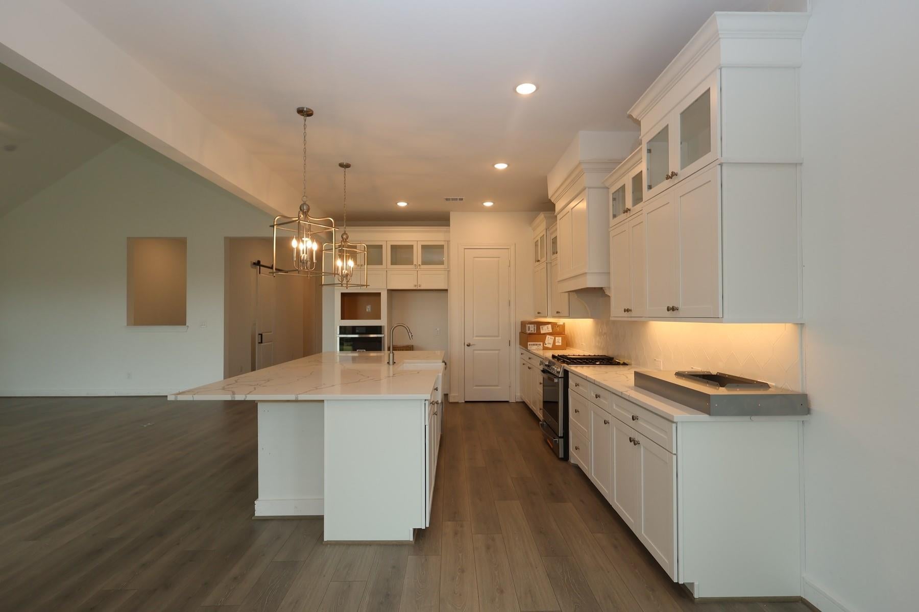 1825 N Wildflower Drive