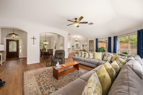 Photo of 1302 Pine Trail, Tomball, TX 77375 (MLS # 21600068)