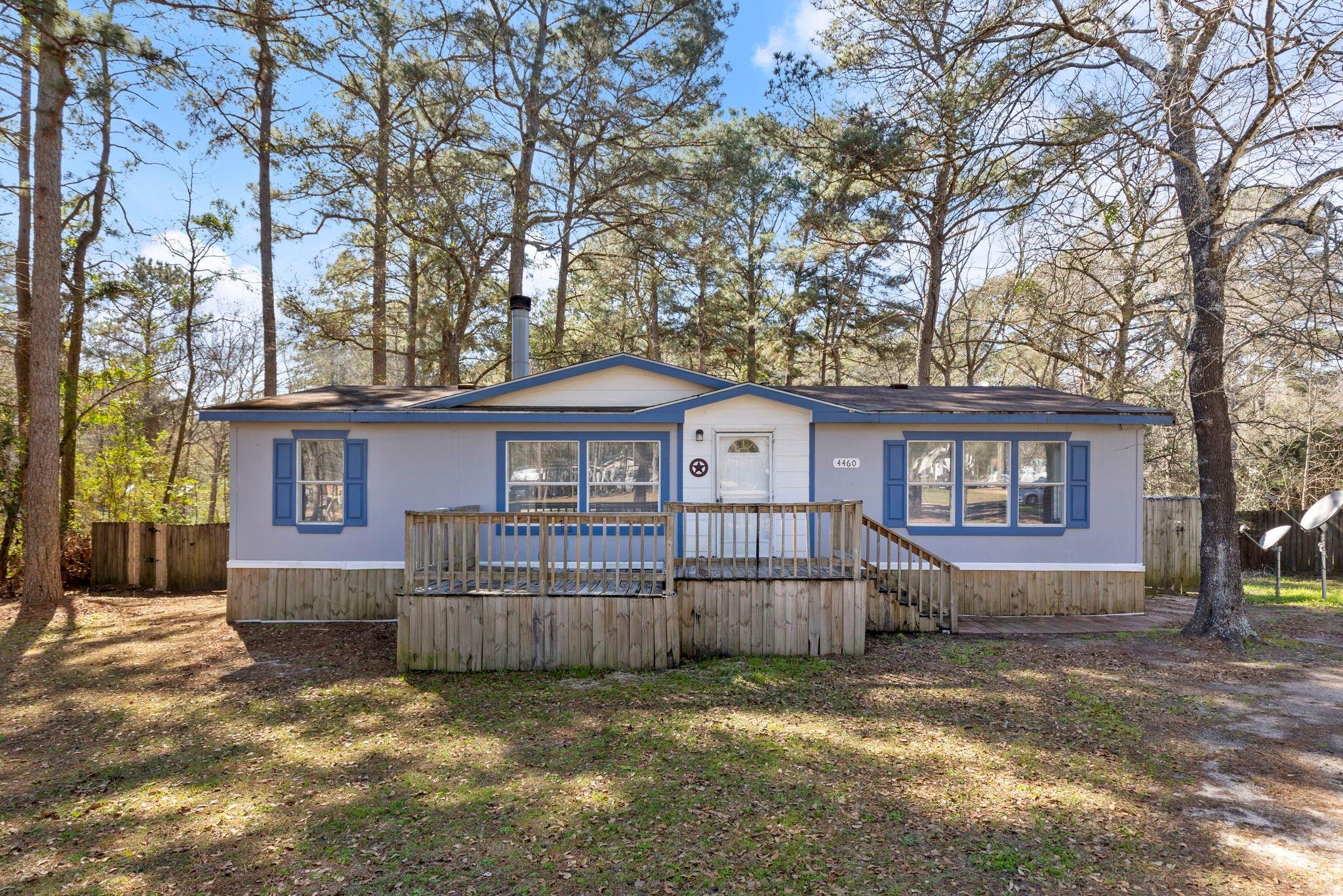 4460 Grand Oaks Drive