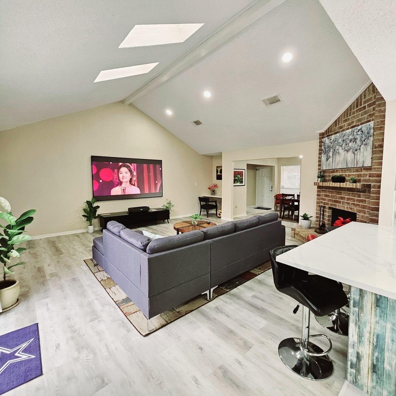 6507 Briar Glade Drive