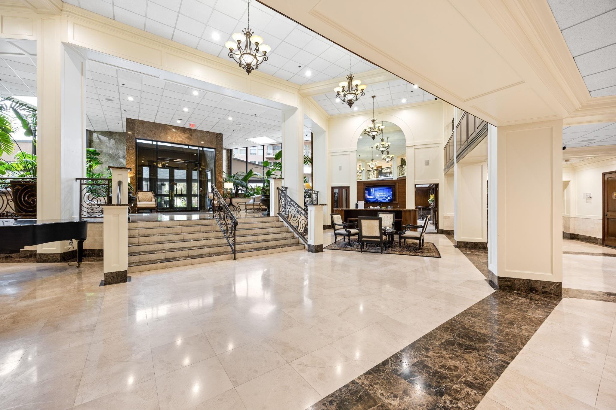 3525 Sage Road 1111