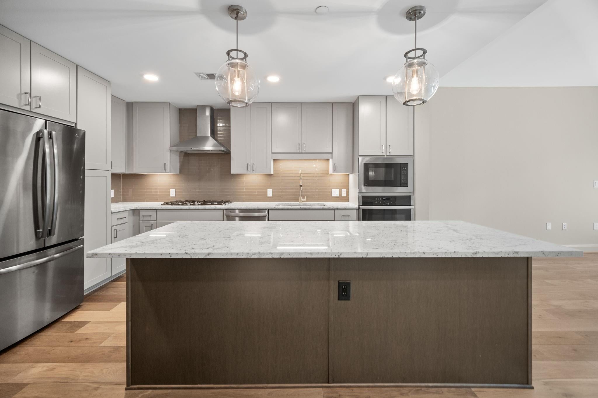 2511 Willowick Road 352