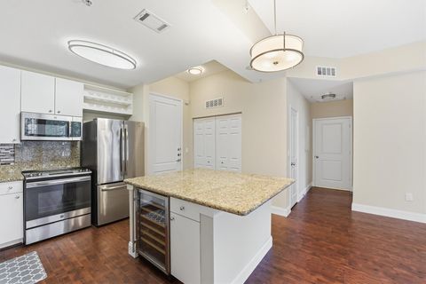 Photo of 3505 Sage Road #208, Houston, TX 77056 (MLS # 20914172)
