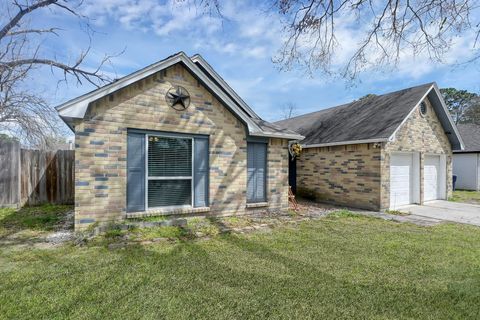Photo of 29206 Stapleford St St, Spring, TX 77386 (MLS # 87944882)