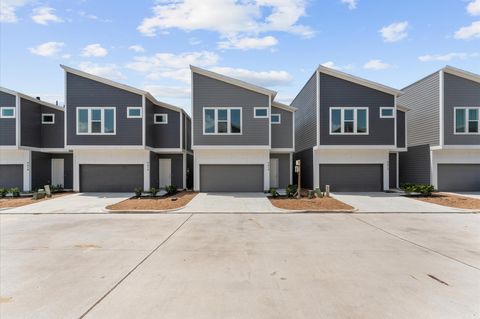 Photo of 9632 Habitat Street St, Houston, TX 77075 (MLS # 83093911)