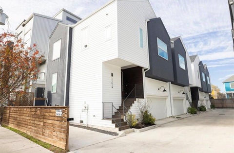 Photo of 1141 W 17th Street #B, Houston, TX 77008 (MLS # 19081026)