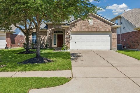 Photo of 2709 Shallow Falls Court, Pearland, TX 77584 (MLS # 71118718)