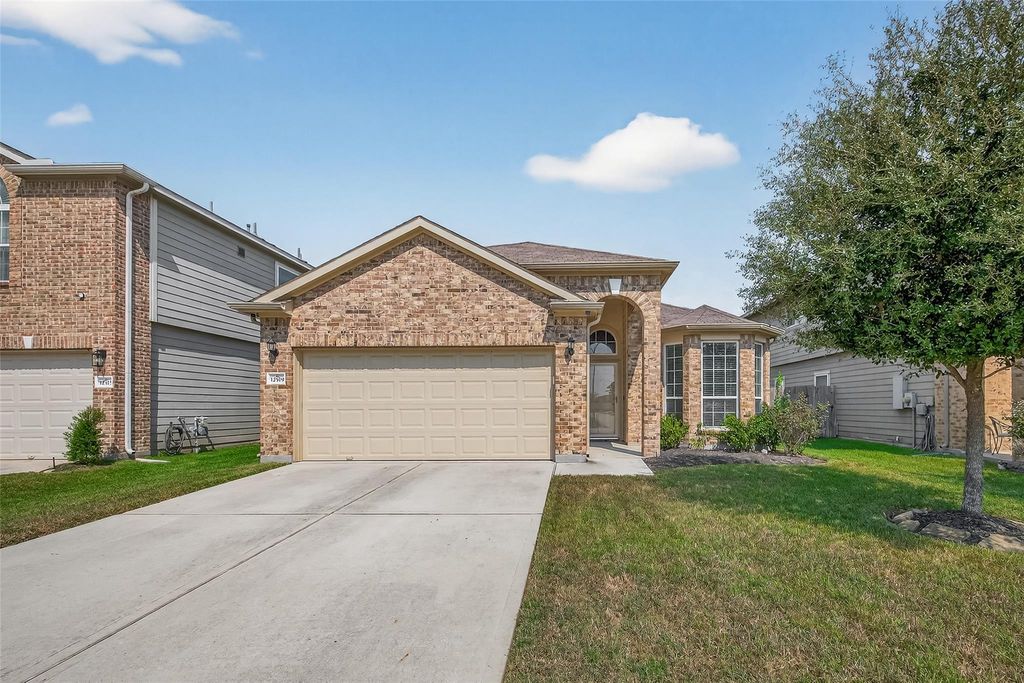 Photo of 12519 King Harry Drive, Houston, TX 77044 (MLS # 72863575)