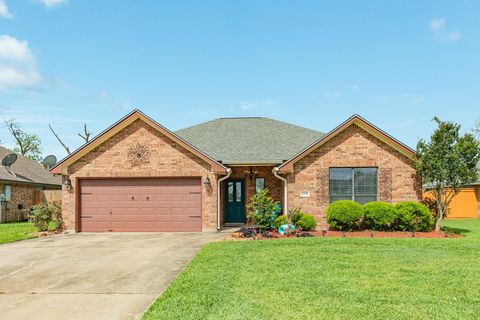 Photo of 1038 Cardinal Drive, Richwood, TX 77566 (MLS # 37758936)