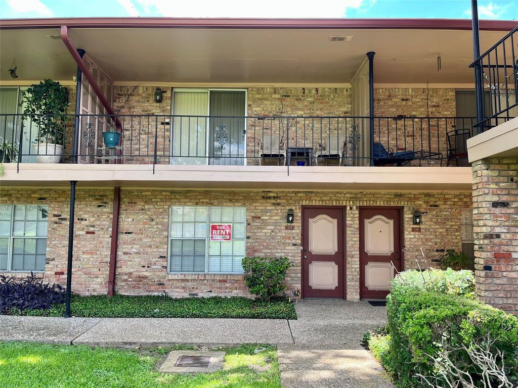 Photo of 7600 Burgoyne Road #115, Houston, TX 77063 (MLS # 24517195)