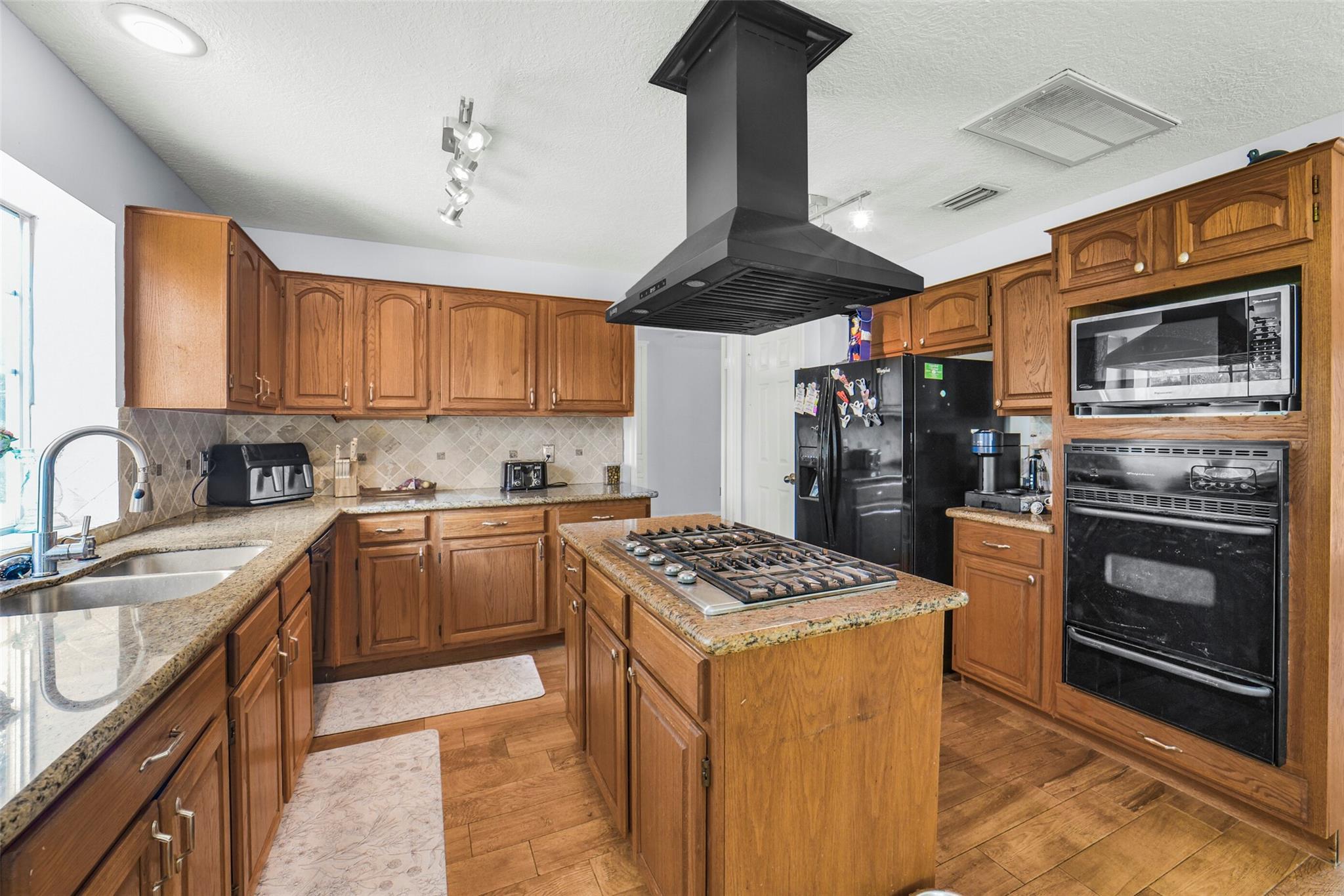 7503 Valley Laurel Court
