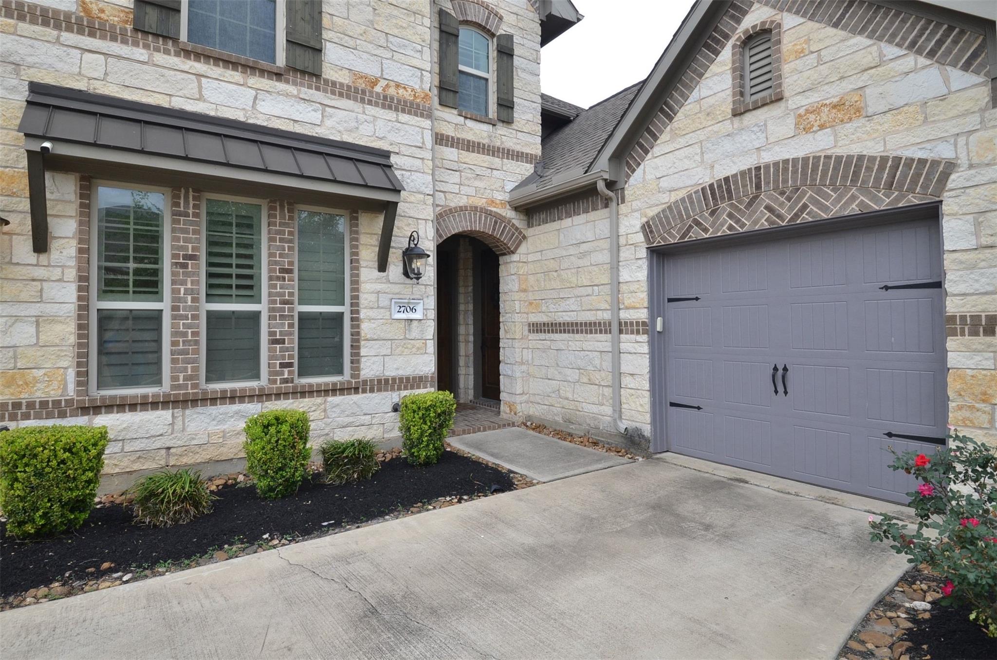 2706 Dogwood Terrace Lane