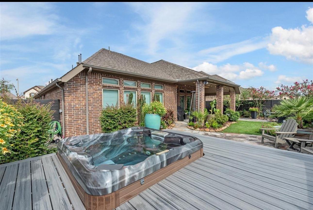 2333 Mayfield