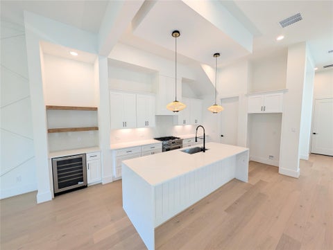 Photo of 1120 E 26th Street, Houston, TX 77009 (MLS # 29146166)