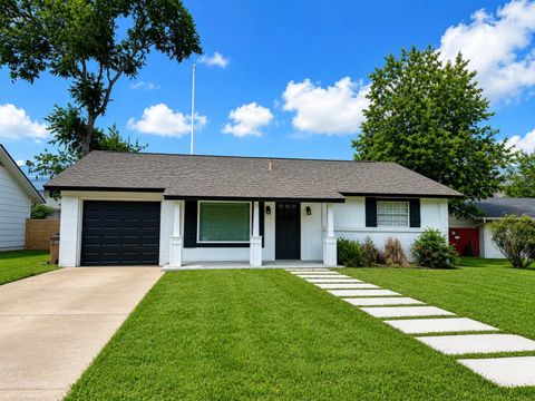Photo of 1704 Cherry Orchard Drive, Austin, TX 78745 (MLS # 66376988)