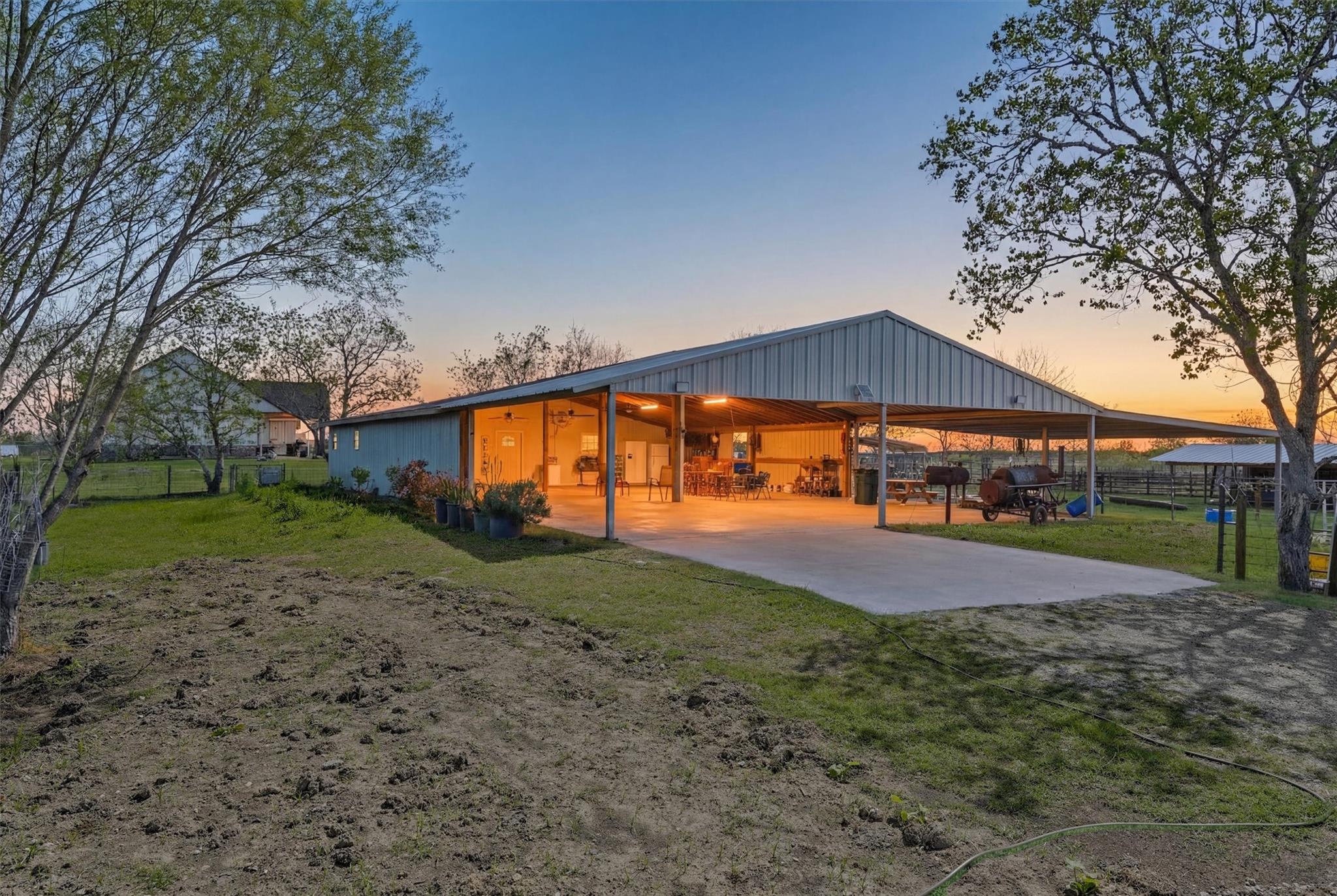 4832 Belton Lane