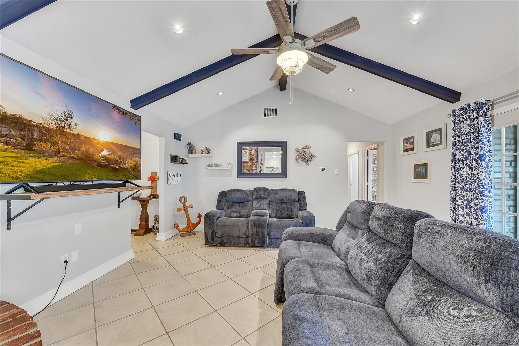 2211 Bayou Drive
