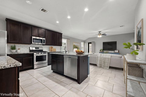 Photo of 614 Harvest Bluff Drive, Rosharon, TX 77583 (MLS # 92650683)