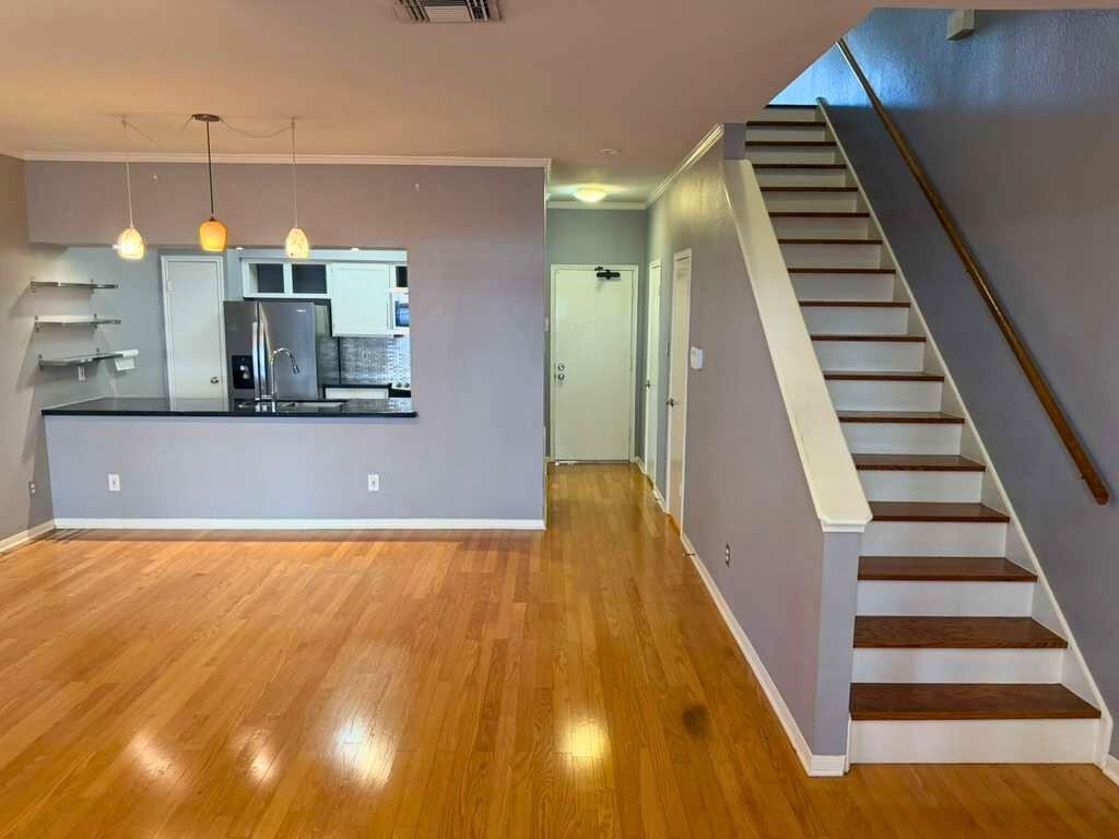 3780 Tanglewilde Street 306