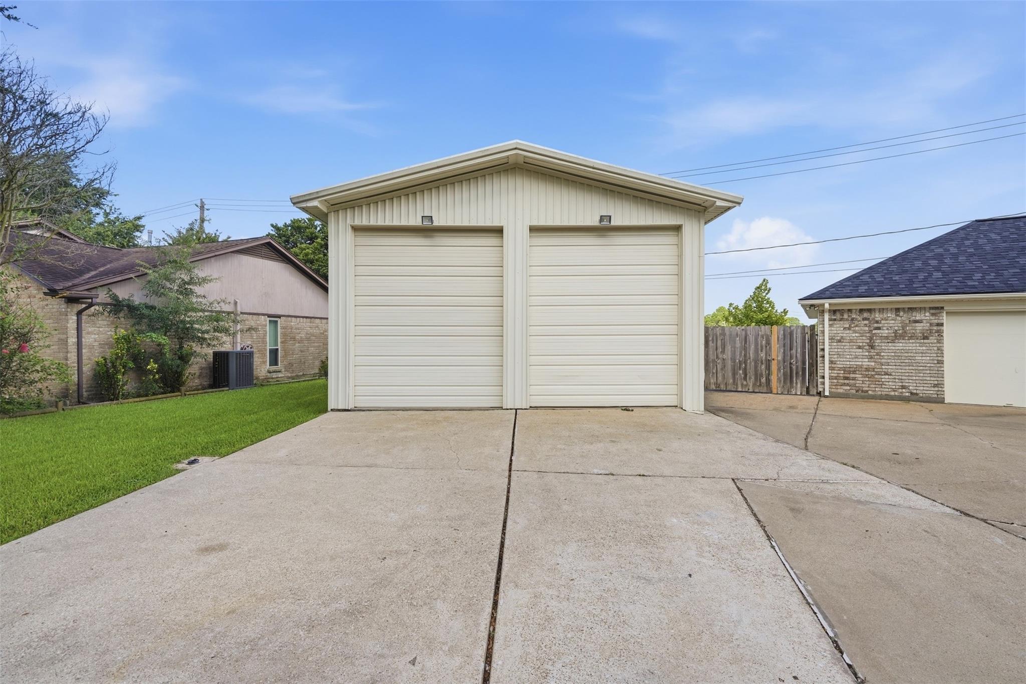 3102 Oaken Lane