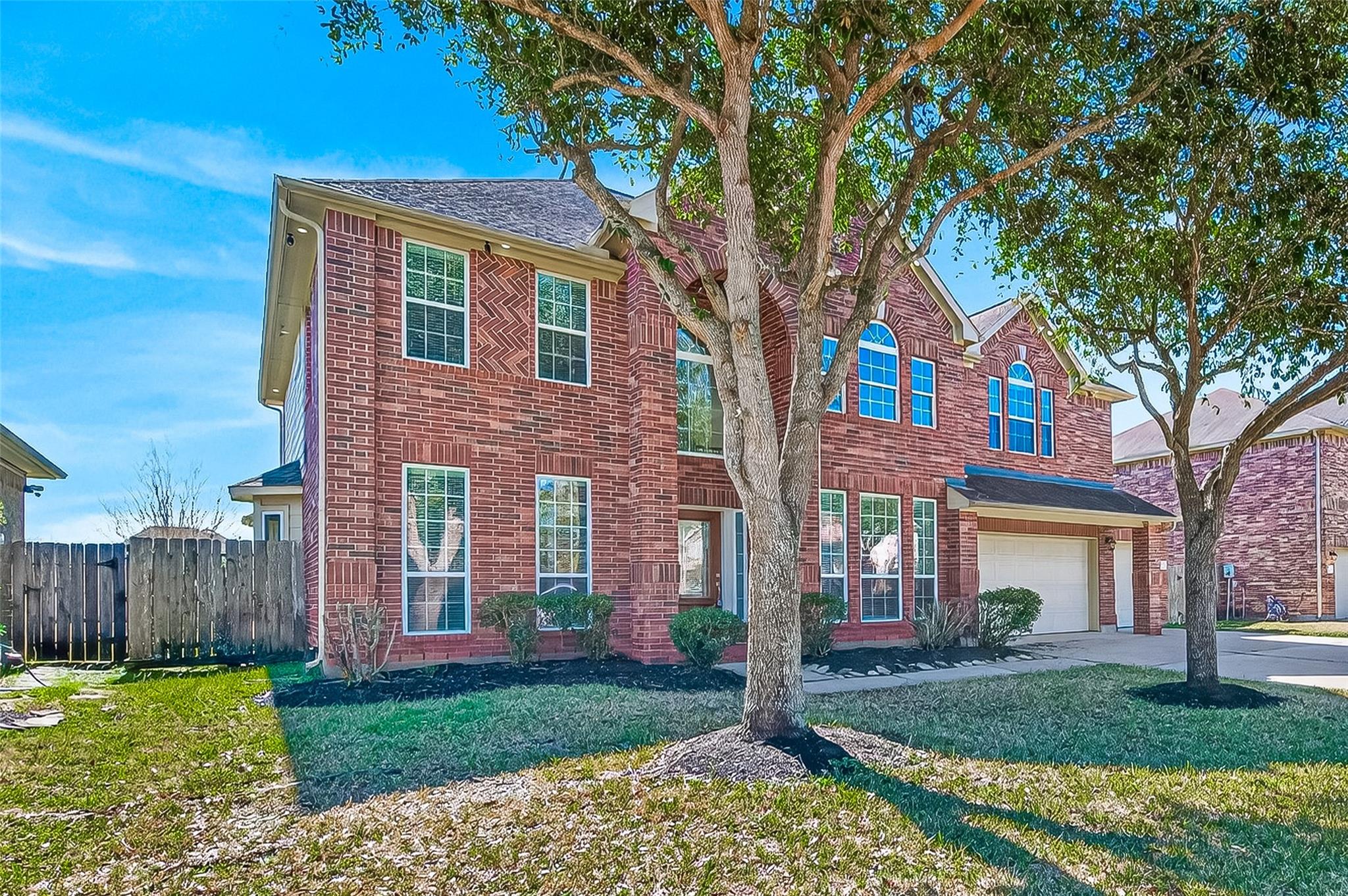 21735 Honeysuckle Grove Lane