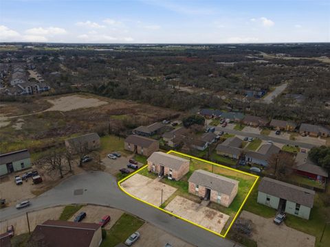 Photo of 2802 Cypress Bend Cir, Bryan, TX 77801 (MLS # 10395307)