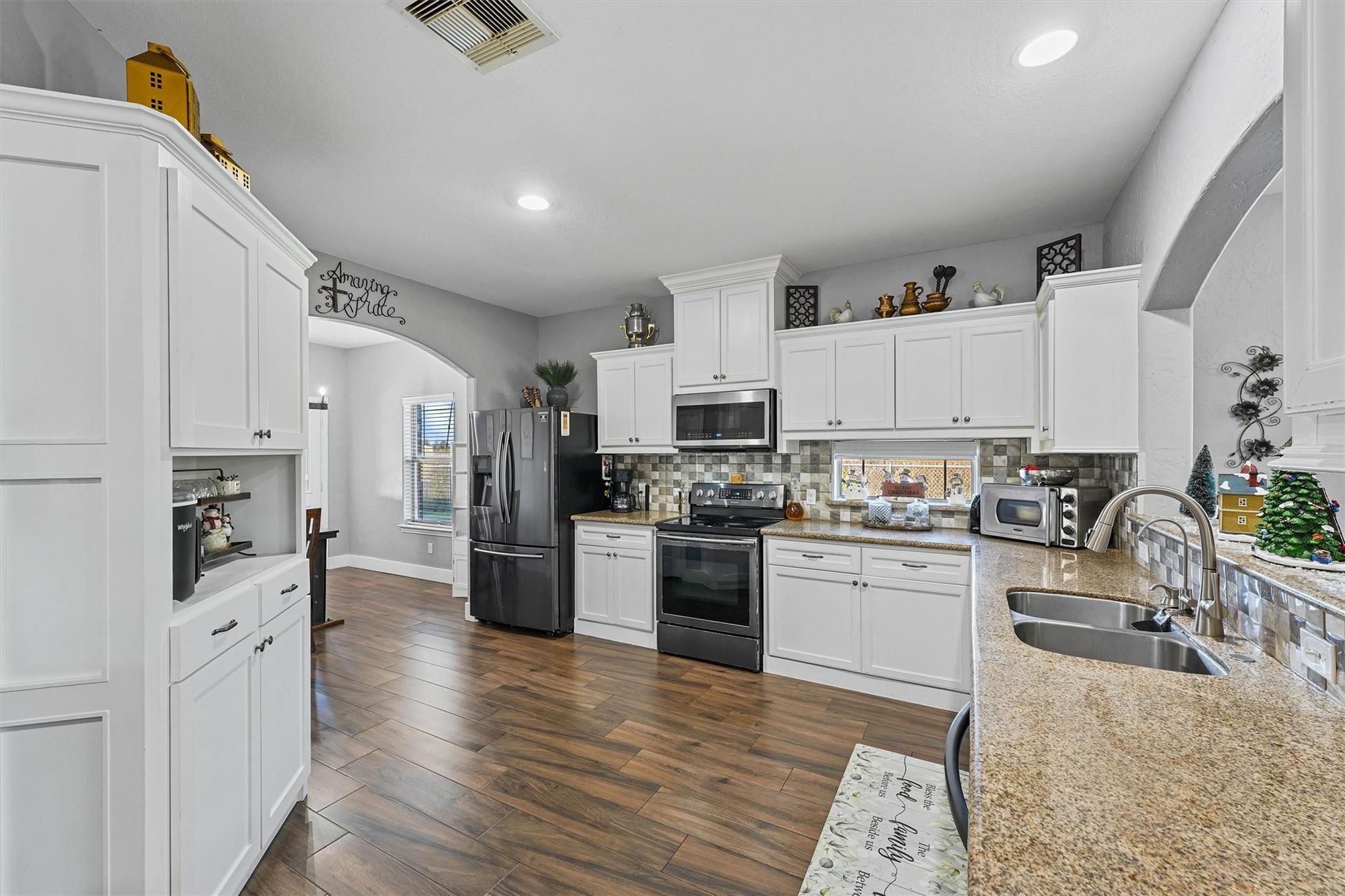 19545 Crosby Eastgate Road