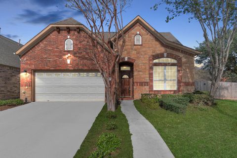 Homes For Rent - 6630 Larocke Trail<br/> Sugar Land, TX 77479