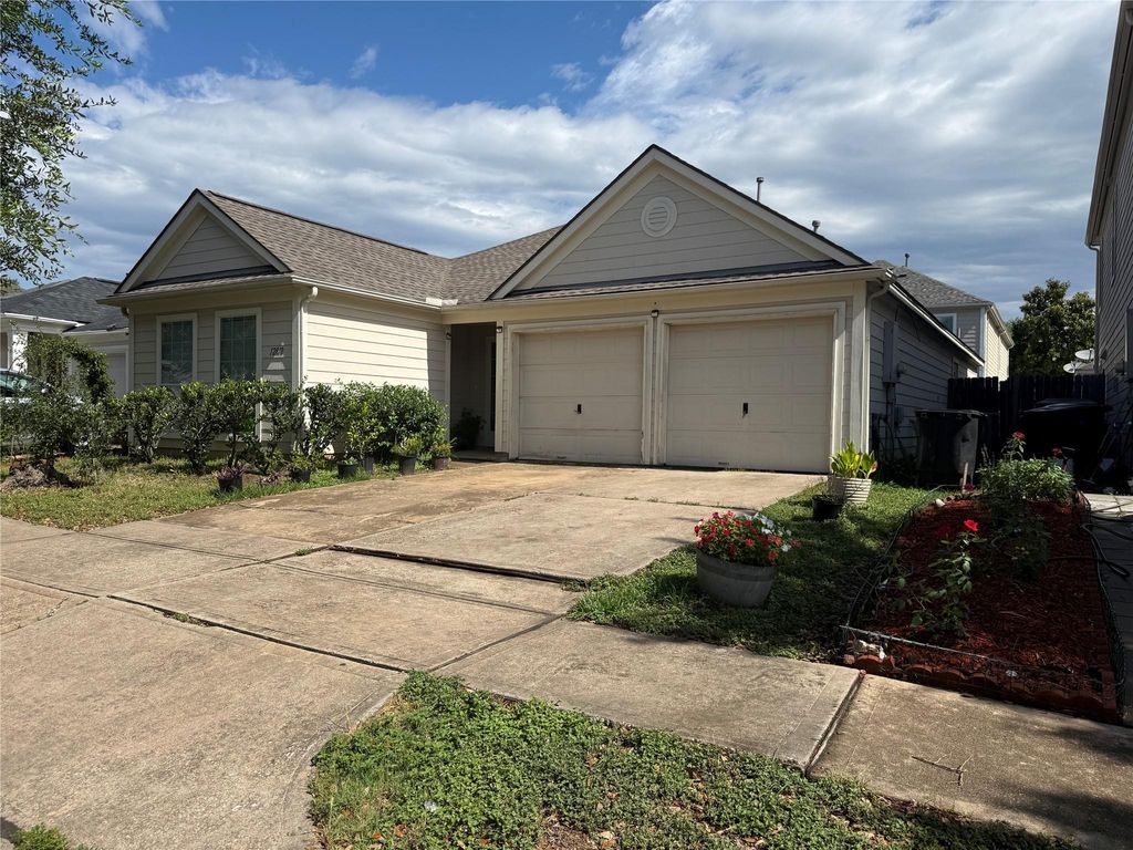 Photo of 12818 Magenta Oaks Drive, Houston, TX 77072 (MLS # 44563126)